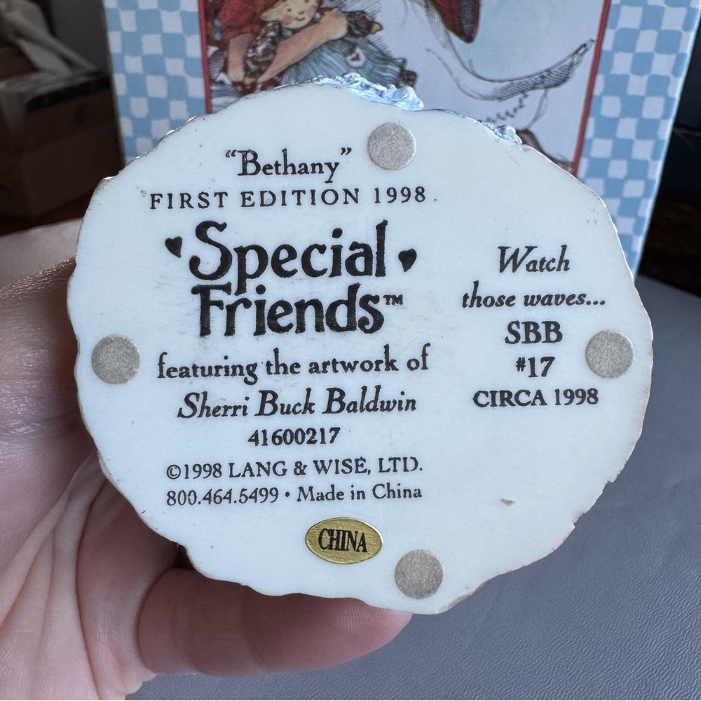 Lang & Wise “Bethany” Figurine – Special Friends First Edition 1998 - Picture 5 of 8
